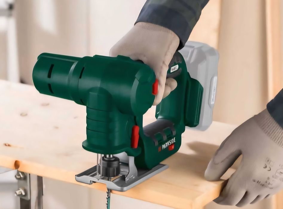 Ferastrau sabie/ pendular cu acumulator si incarcator PARKSIDE