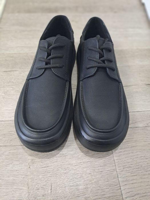 Продам новый туфли