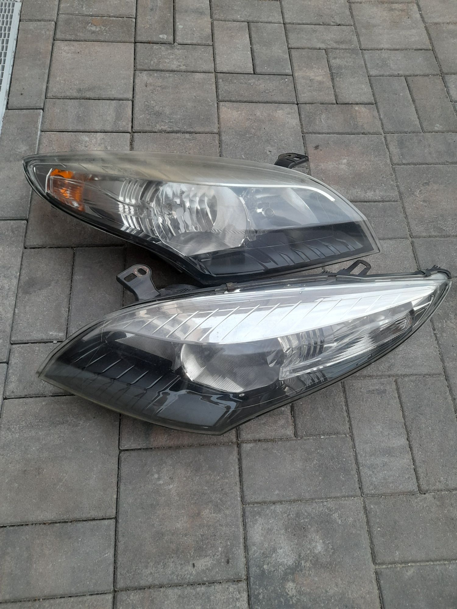 Set Far Farui Stanga Dreapta Renault Megane 3 Complete An 2009-2013