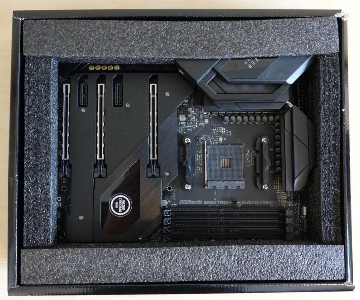 Дънна платка ASRock B550 Taichi Razer Edition WIFI AM4