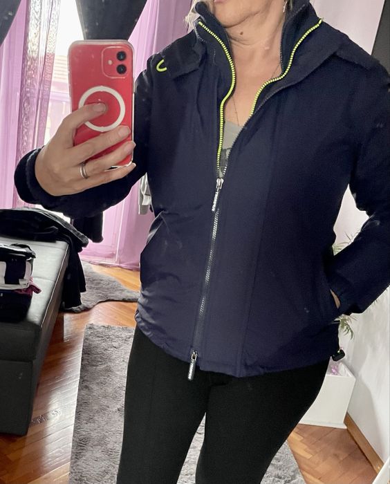 geaca de vant Superdry