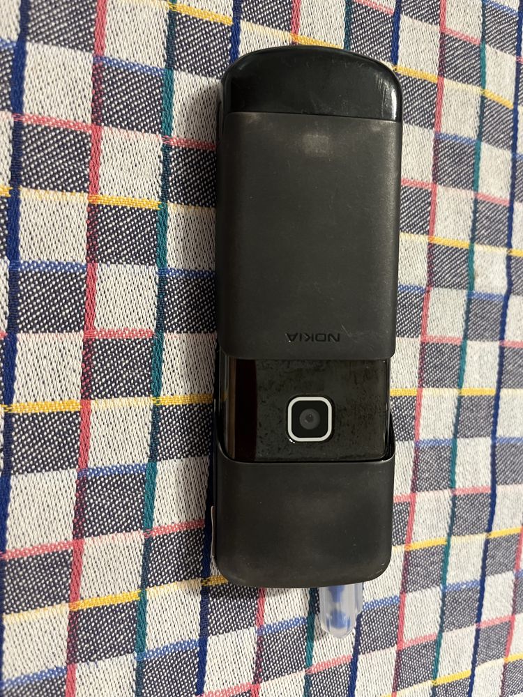 Nokia 8600 Luna
