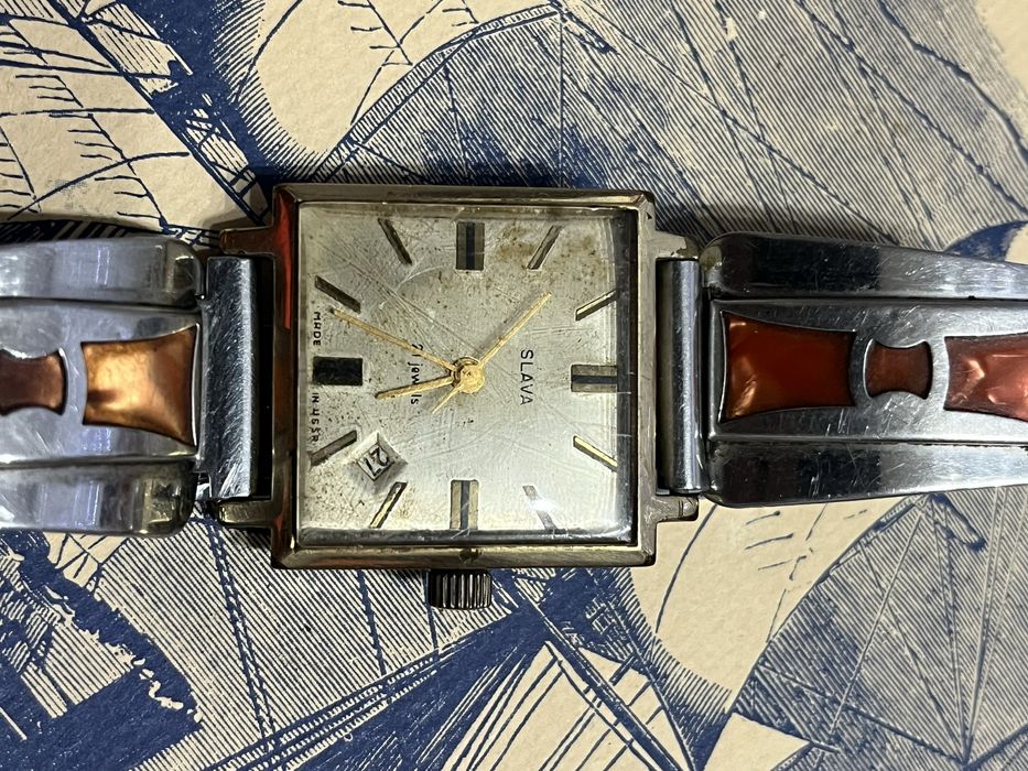 Часовник Москва и Слава