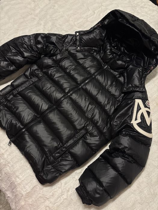 Geaca Moncler Maya