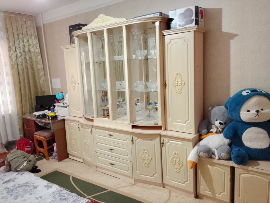 Стенка, уголок, посуда