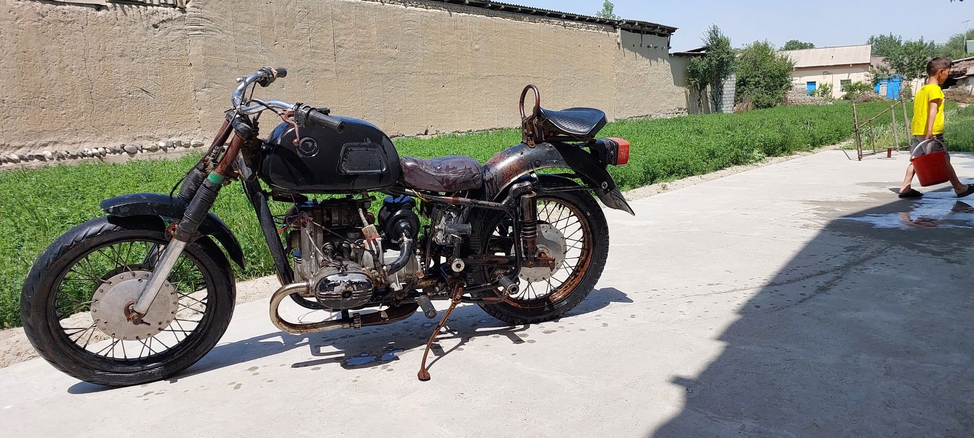 Урал мотоцикл сотилади