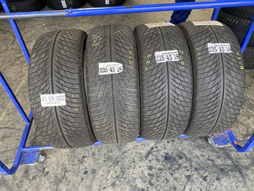 235/45/18 Michelin M+S