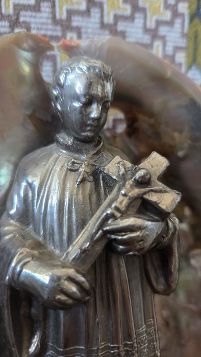 статуетка в мида