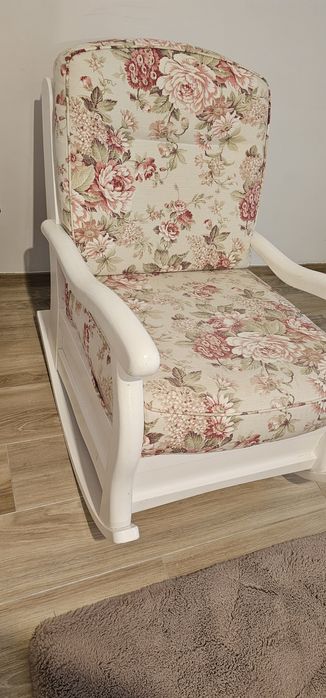 Vand canapea,extensibila 3 locuri, Dalin, măsuță si balansoar