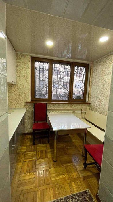 Ижарага кватира  кизлар учун