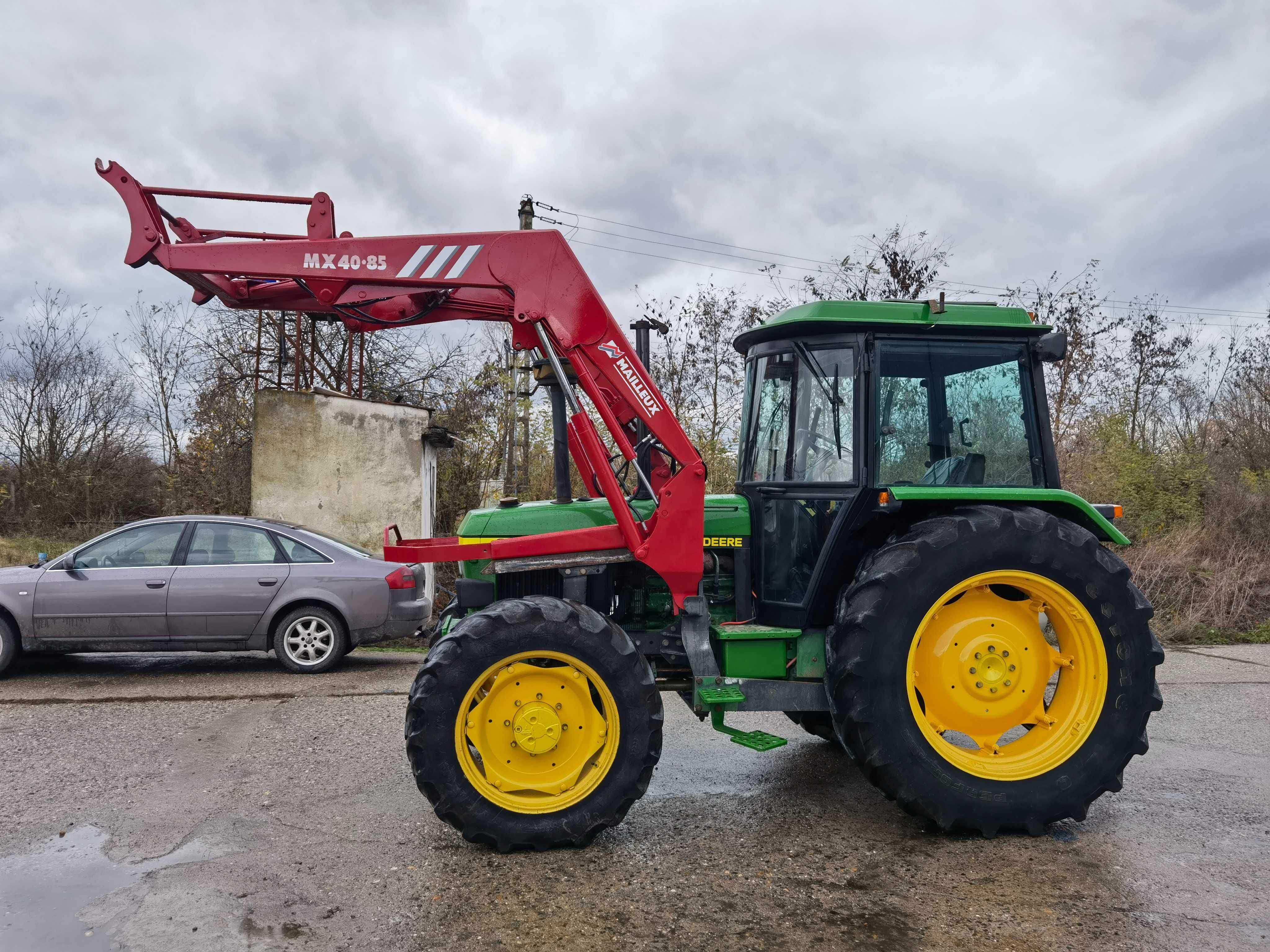 Tractor John Deere 2850 cu incarcator frontal Mailleux