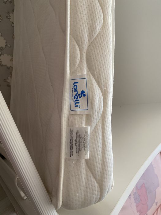 Бебешко легло и Next to me