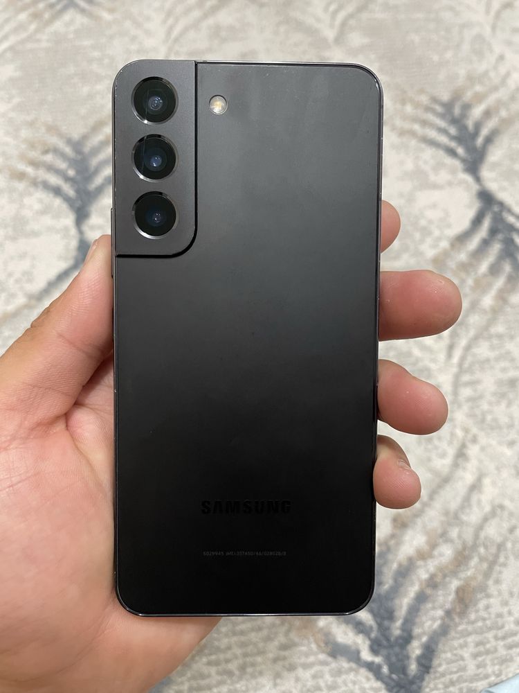 Samsung S22 sotiladi srochna