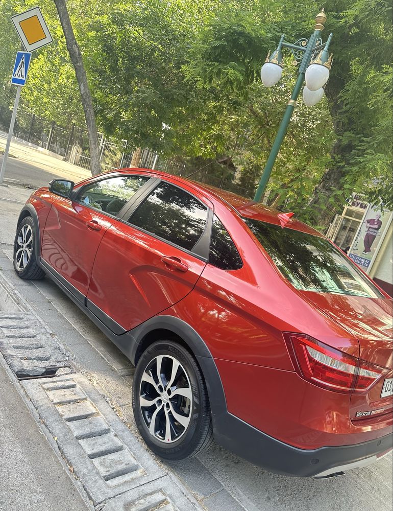 Lada Cross FULL