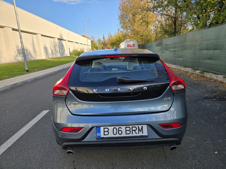 Volvo V40 2.0 D Automat Extra Full Propietar Stare Perfecta  Variante