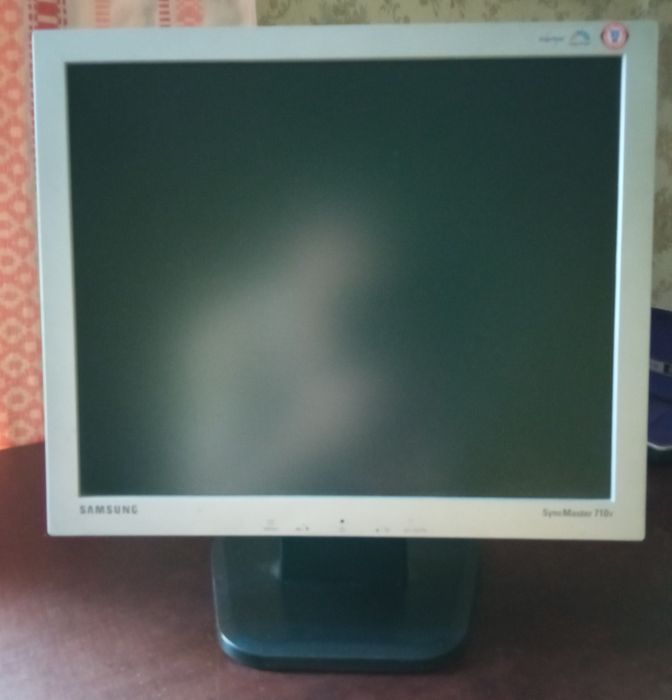 Монитор Samsung Sincmaster
