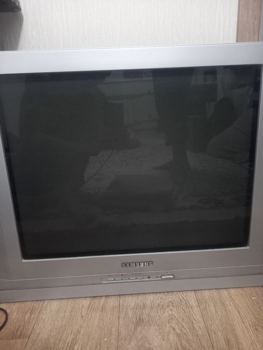 Телевизор самсунг
