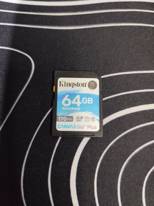 Карта памяти Kingston 64GB