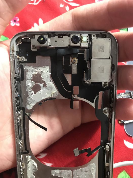 Продается Iphone X на запчасти.Всё кроме мать платы