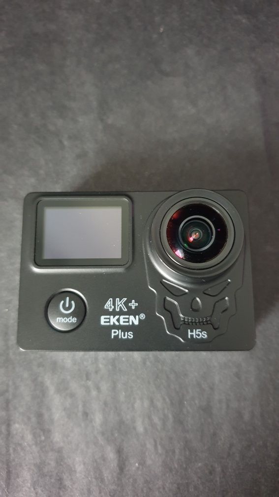 Camera de acțiune Eken 4K+, puțin folosită