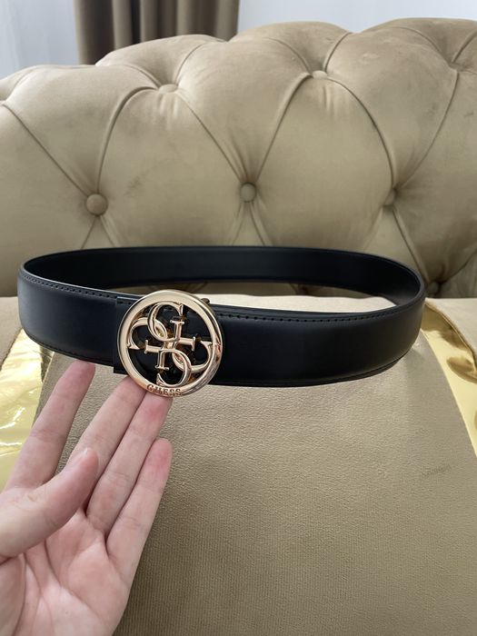 Curea Guess negru-auriu