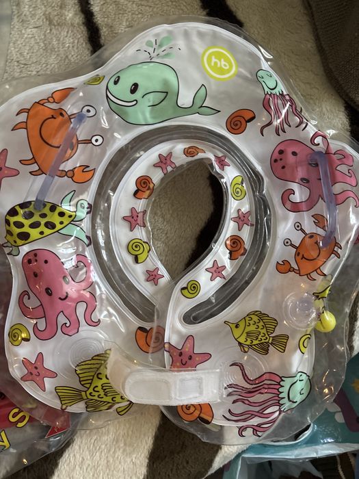Baby swimmer colac de gat