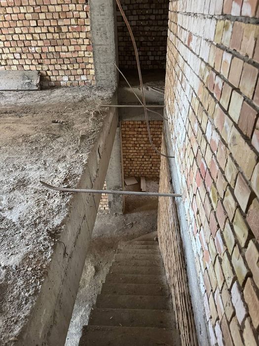 Продается дюплек квартира 88 кв.м 2/3 этаж сергели