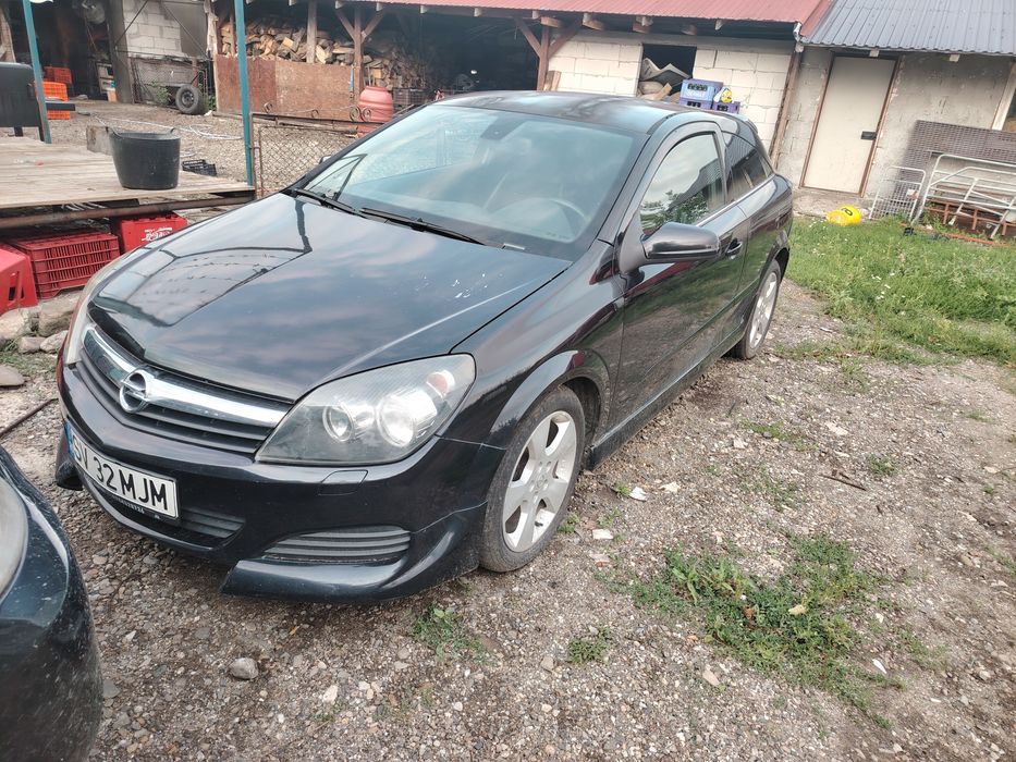 Vând sau dezmembrez Astra h