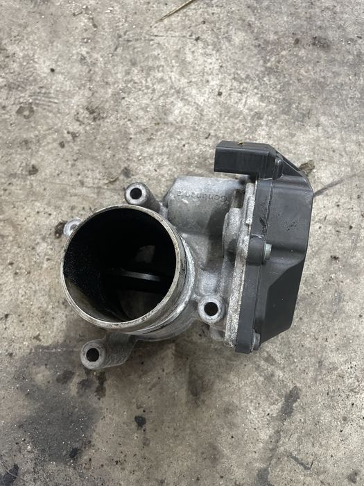 Clapeta acceleratie VW passat Audi CGL b7 cod cff 03L 128 063 K