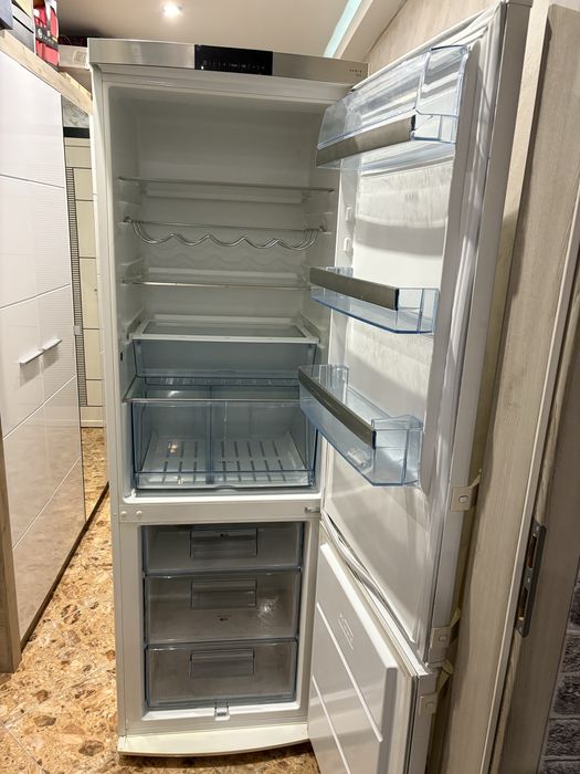 Хладилник с фризер AEG два комп.