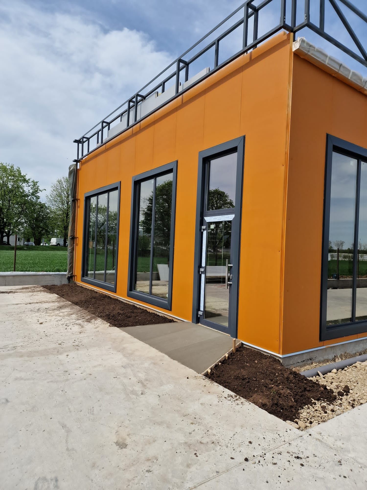 Executam hale metalice design personalizat după proiectul tău!