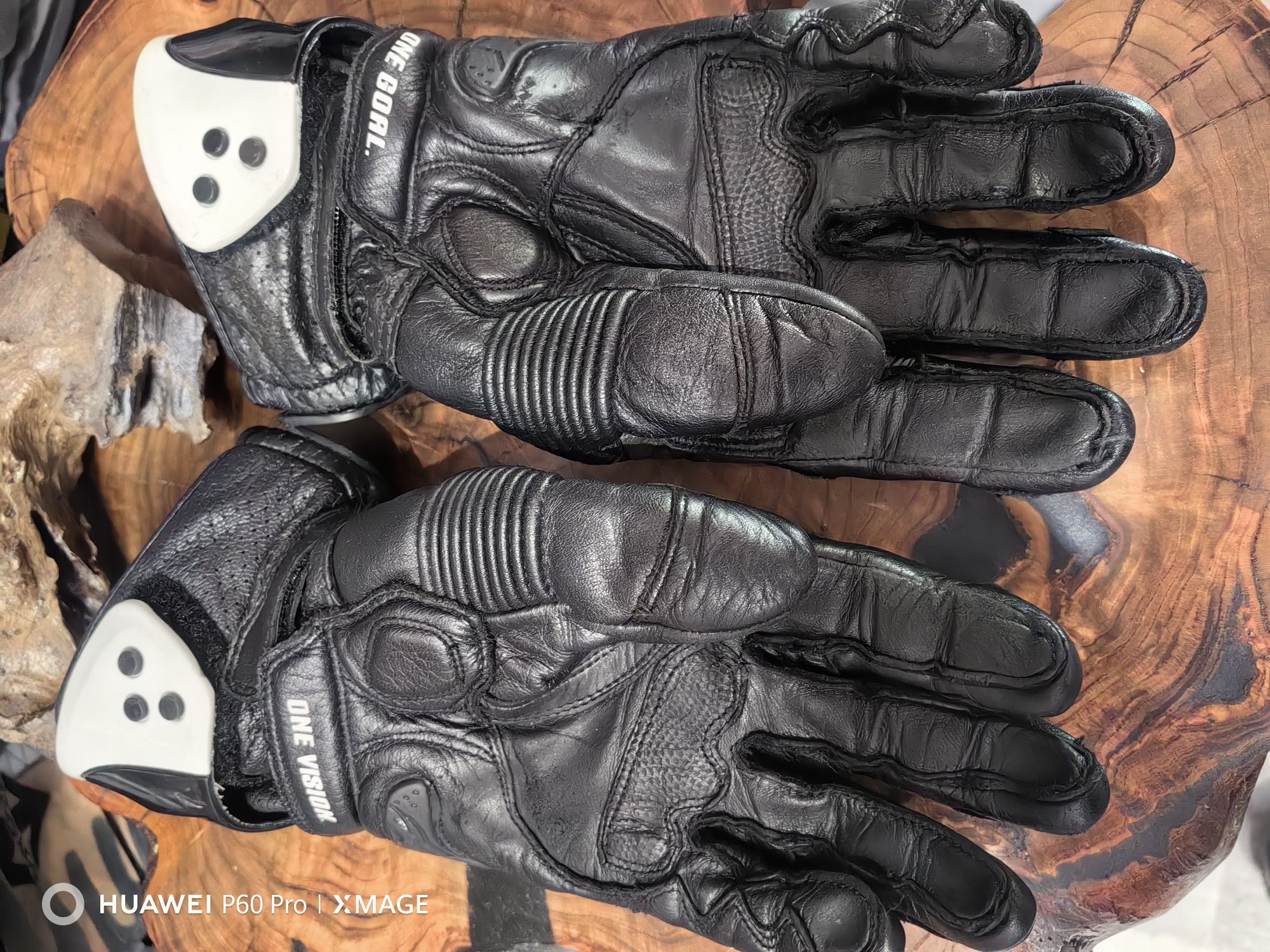 Alpinestars GP pro
Размер L