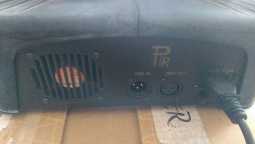 3 Roboti Moving Head Pilot 150 club/discoteca/pub