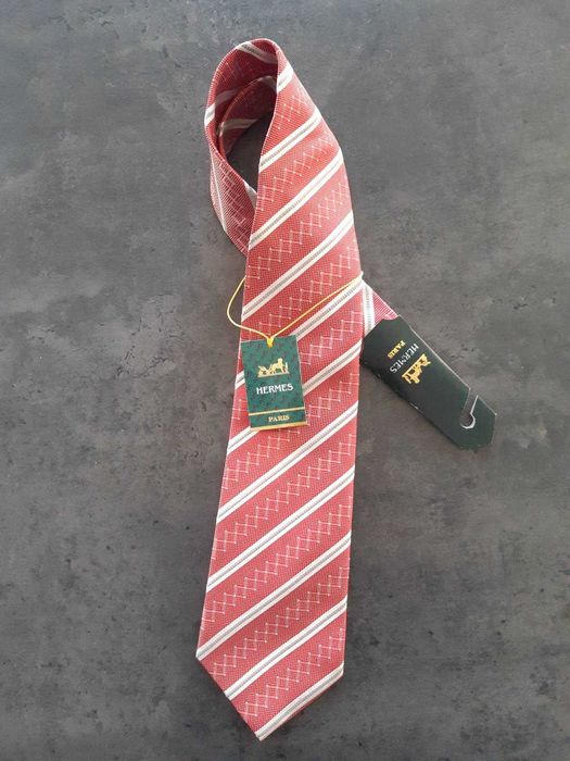 Копринена вратовръзка Н E R M Е S