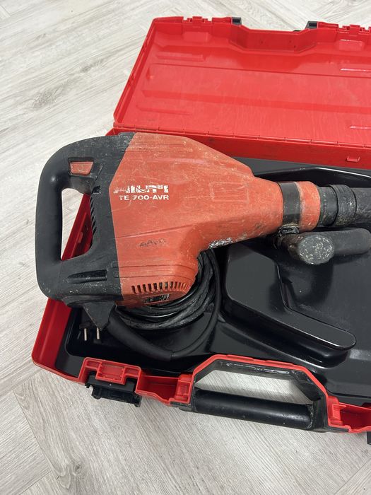 Hilti TE 700-AVR demolator