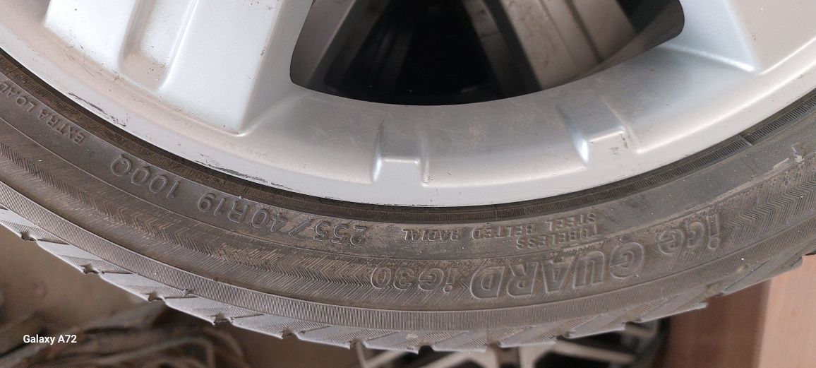 Продам шины r22 r19 с дисками r19