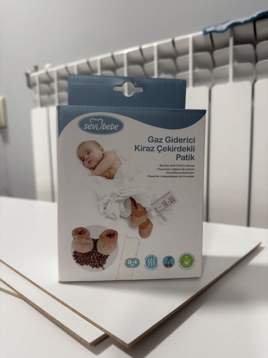 Чорапки с черешови костилки против колики