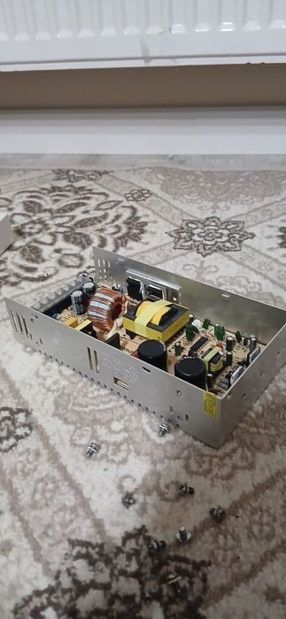 Отдам бу блок питания на детали