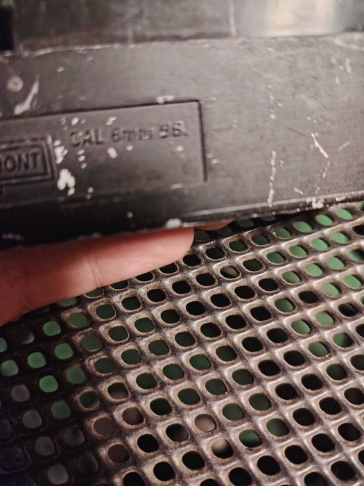 Doză de monster perforată de 5 gloanțe de calibrul 6 mm