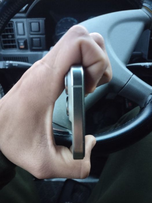 iPhone 16 pro 256 gb 2 sim 91 yom 451 zaryad