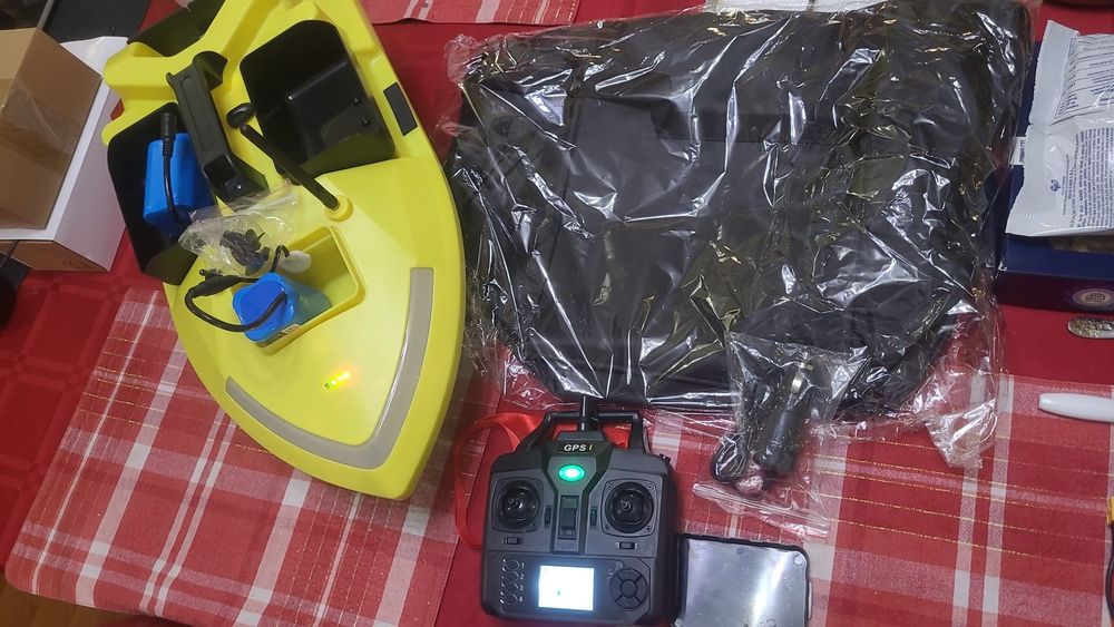 Barcuta GPS/Sonar ultimul model 2025 10KMH Gratuit husa elicii încărca
