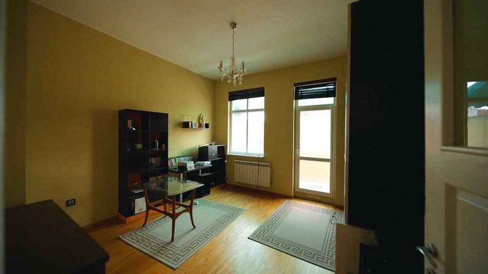 Продава се Тристаен апартамент в София, Център - 110 кв.м за 3273 €/кв.м - Снимка #4