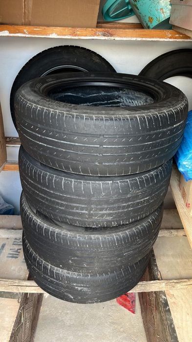 Калеса 215/60/r16 бу 4 шт