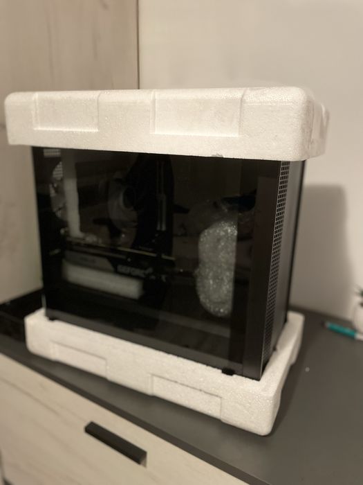 Геймърски Компютър I5-10400 Geforce RTX (ASUS) 3060ti DDR4 16gb ram