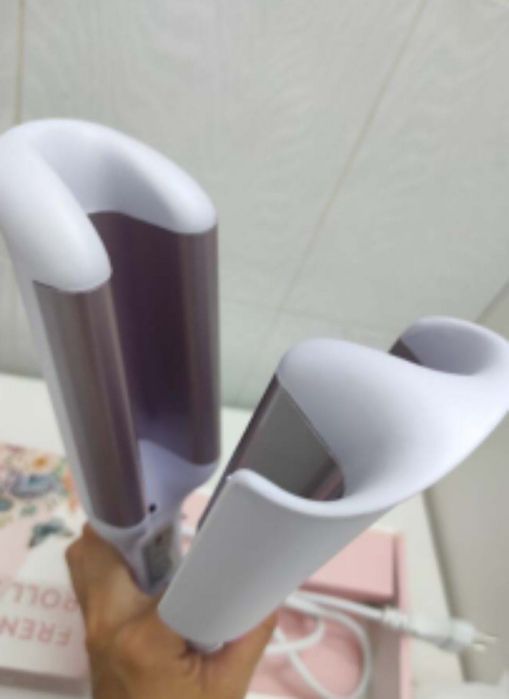 Продавам вълниста Маша за коса автоматична