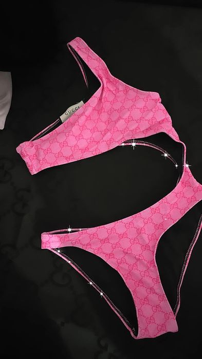 Costum de baie intreg elegant