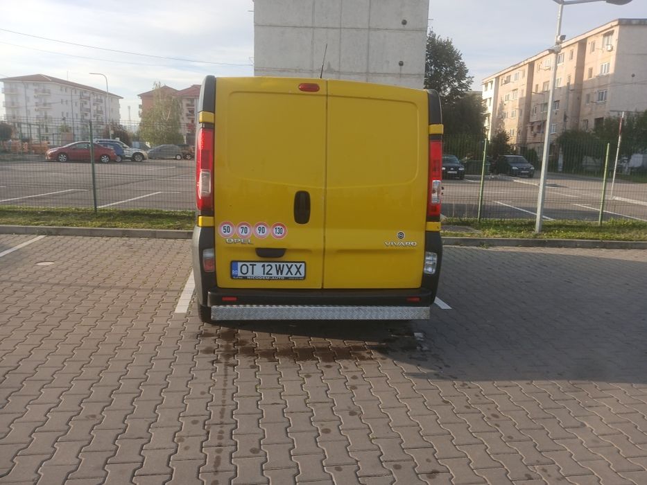 Opel vivaro af 2008 motor 2l
