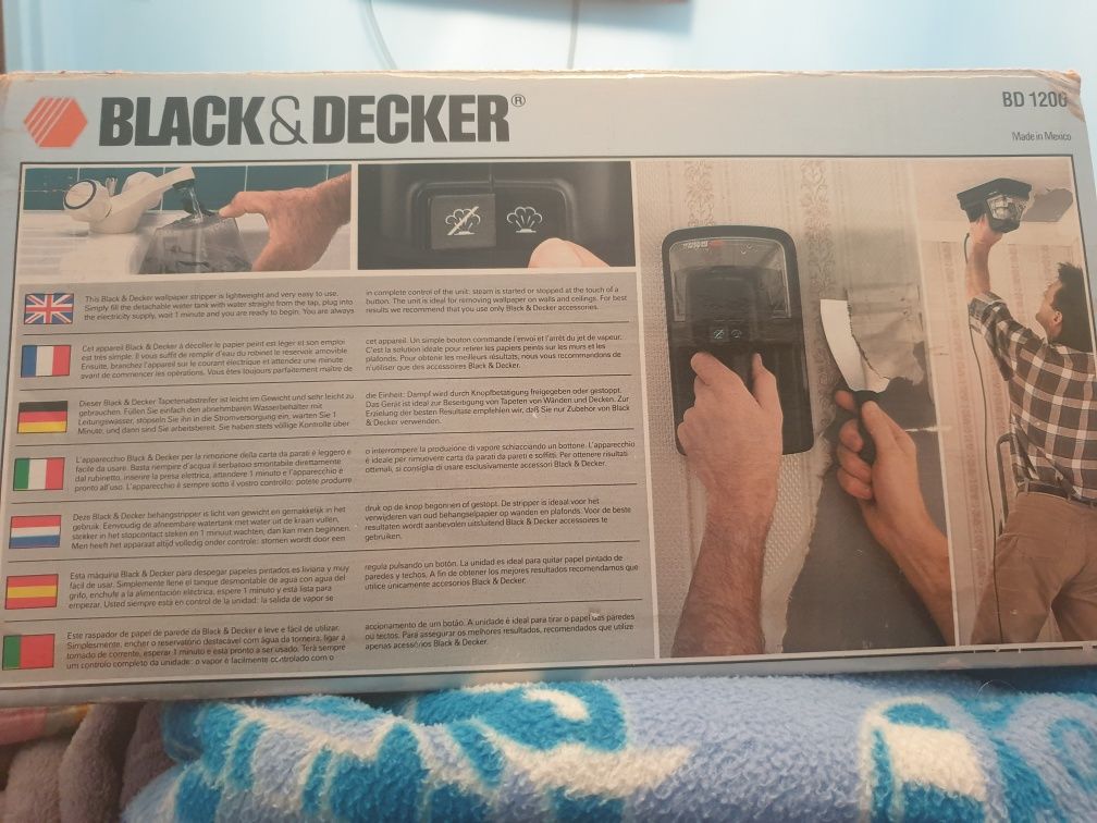 Aparat de îndepărtat tapetul Black & Decker