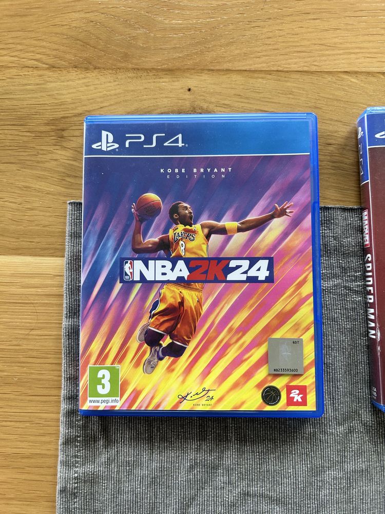 PlayStation 5 (PS5) + 3 игри