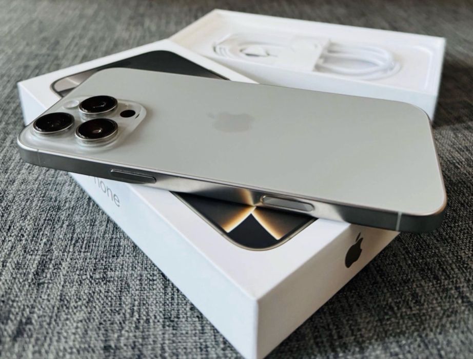 iPhone 16 PRO MAX  256 GB  EXTRA iMPeCaBiL